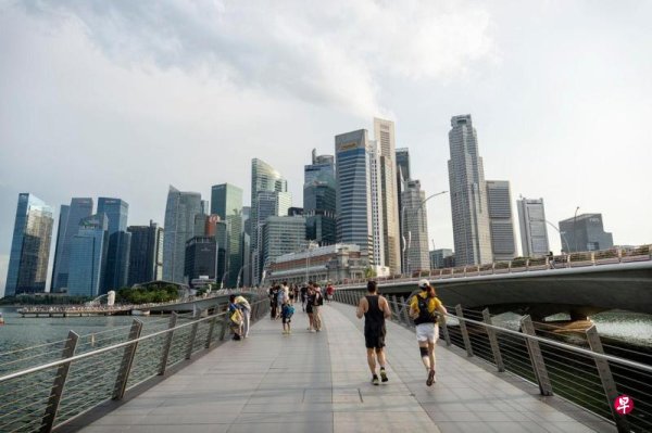 Economic growth of 3.9% in the first quarter, and the outlook for the second half of the year slightly improved. Full-year growth forecast remains at zero to 2%